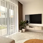 Mieszkanie Z Ogrodkiem Apartment *