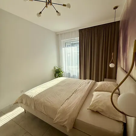 Lägenhet Mieszkanie Z Ogrodkiem *